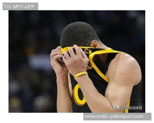 科尔强调季前赛首战湖人将采用深度轮换策略确保球员体能不被过度消耗